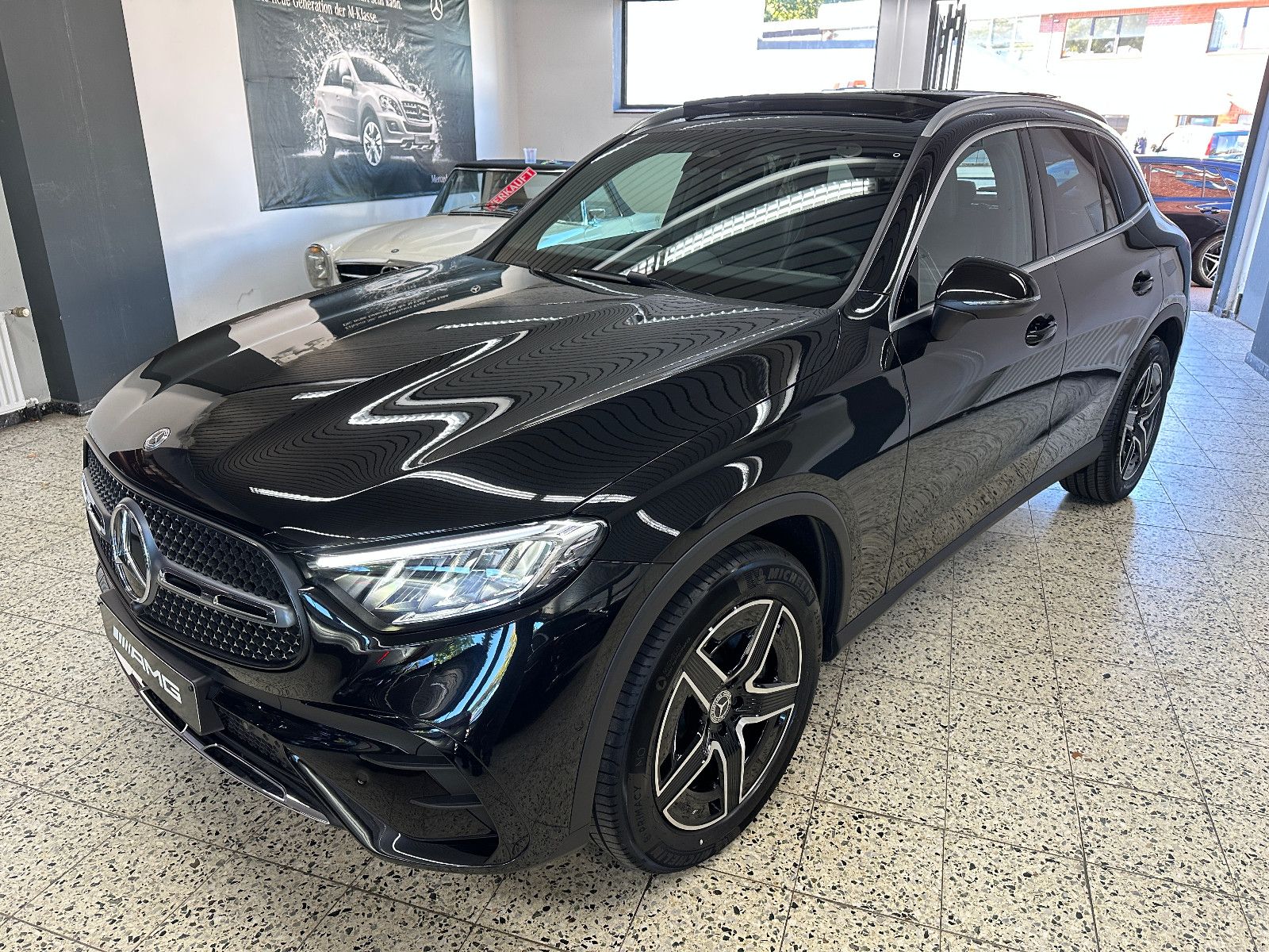 Mercedes-Benz GLC 200 4Ma AMG Line NAV/LED/PSD/DISTR/AHK/TW/1H
