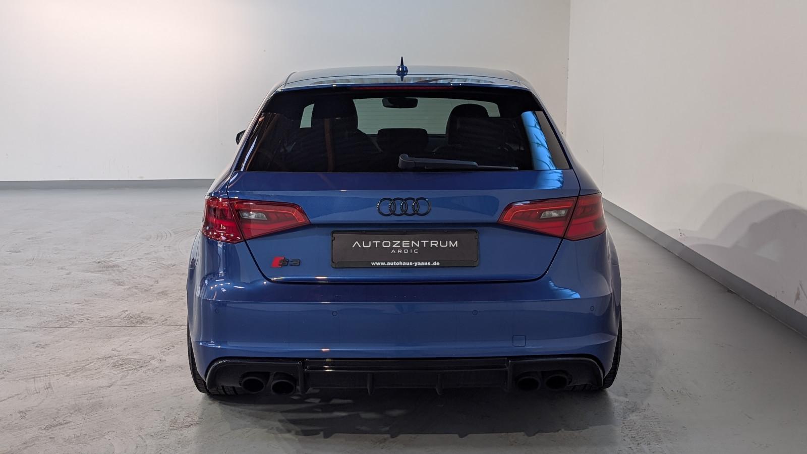 Audi S3 Sportback 2.0 TFSI 300 ch BVA quattro / Bang & Olufsen / Magnetic Ride / Alcantara-Cuir / Jantes 19"