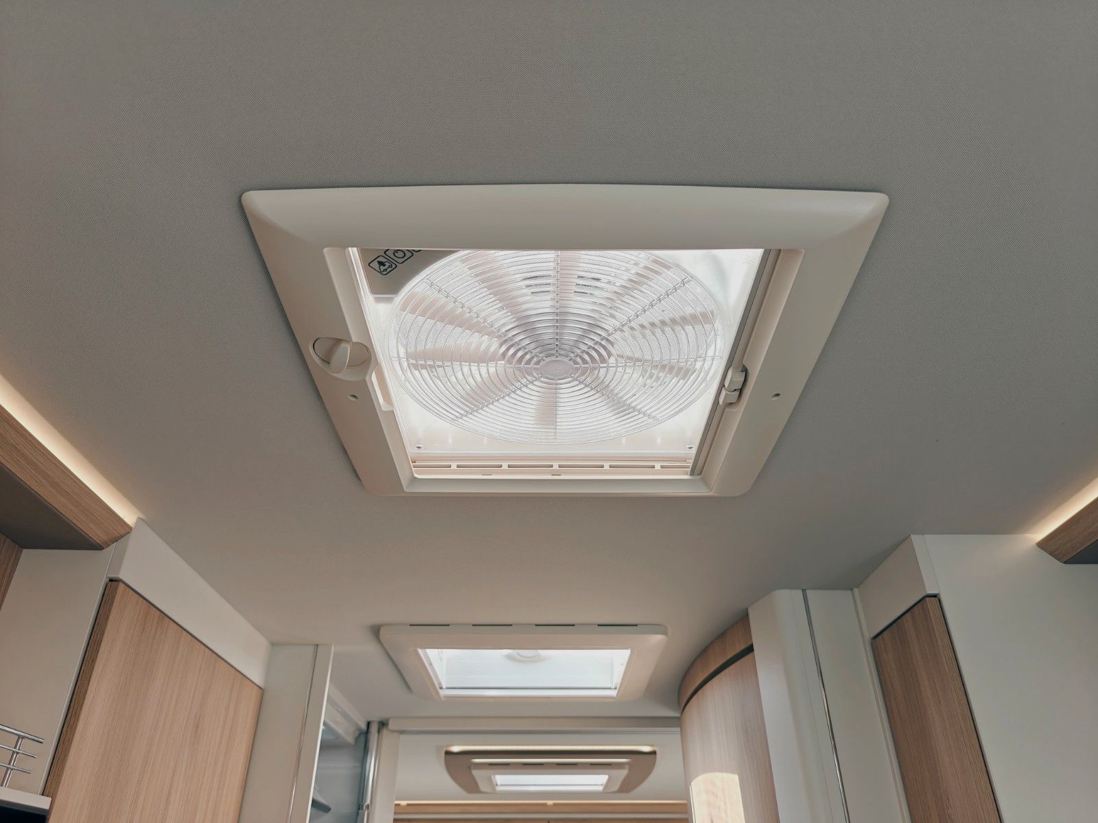 Fahrzeugabbildung Frankia TITAN I - 840 GD 5.5T - NEU! MODELL 2025 - SALE