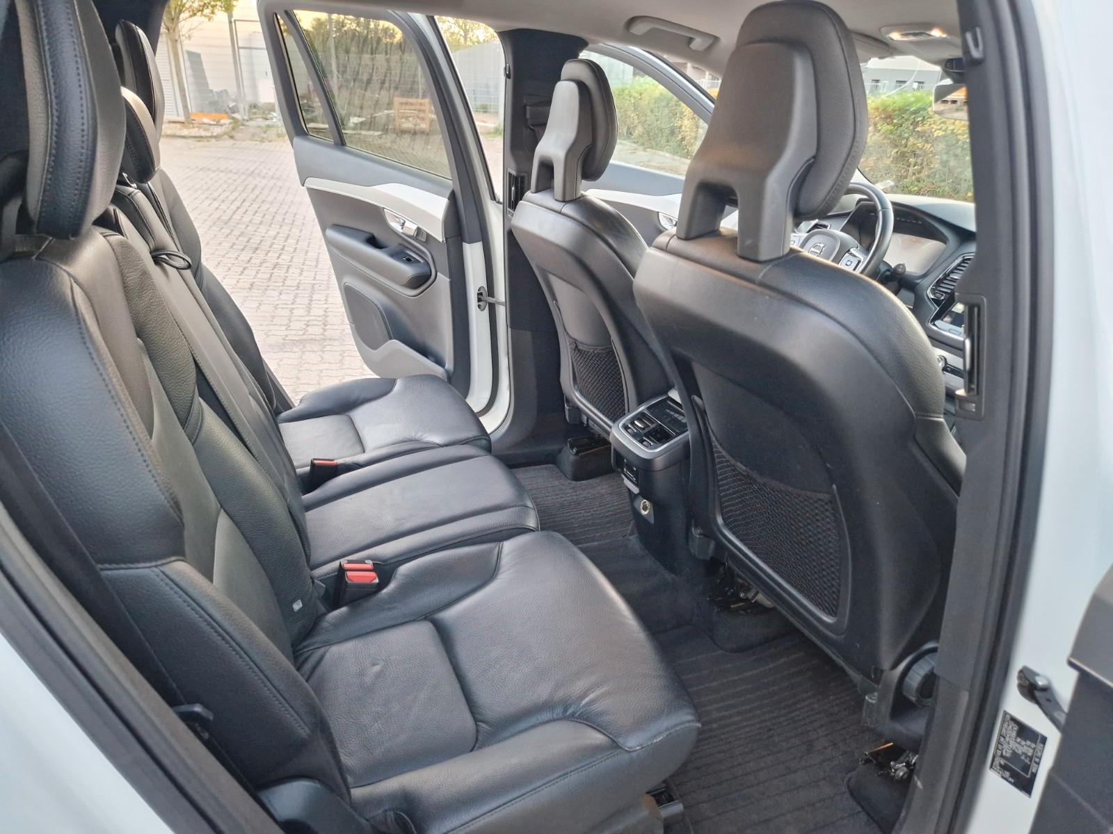 Volvo XC 90 XC90 Momentum AWD