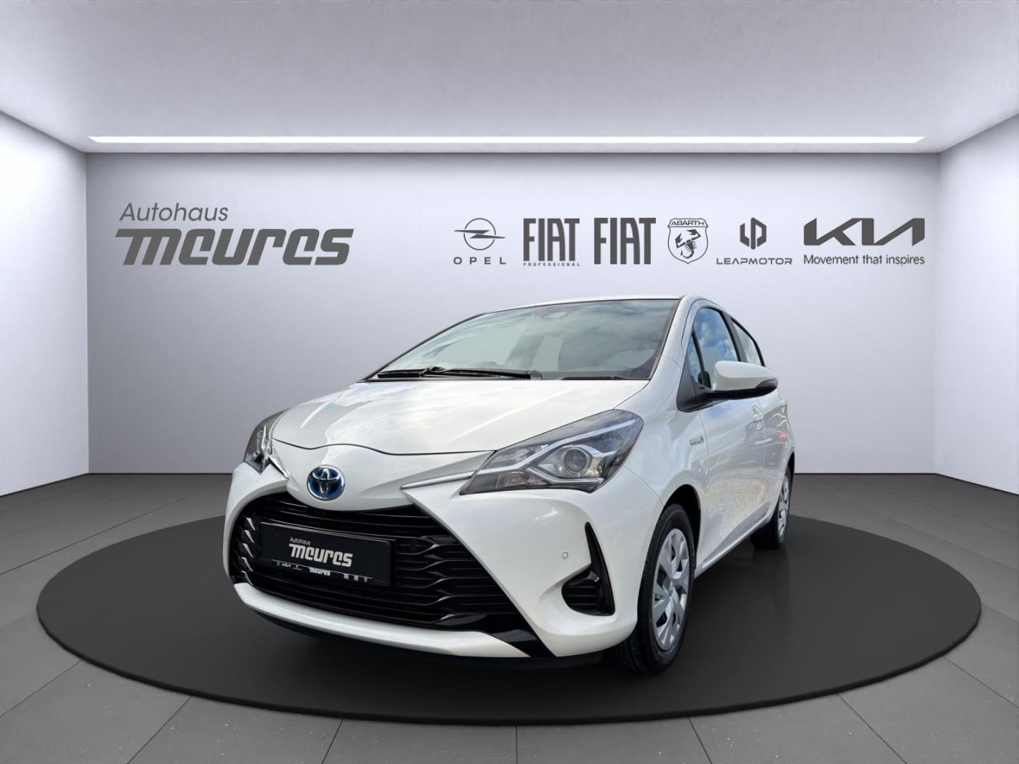 Toyota Yaris Hybrid Business Edition Klimaautom Navi Rü