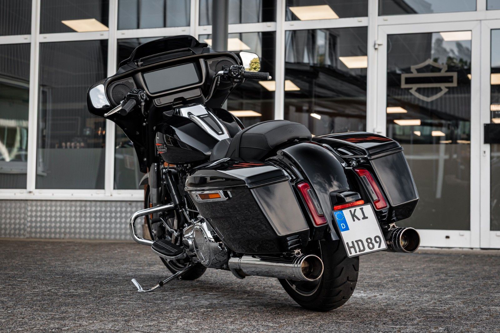 Fahrzeugabbildung Harley-Davidson Street Glide FLHX MY24 117cui- Kesstech