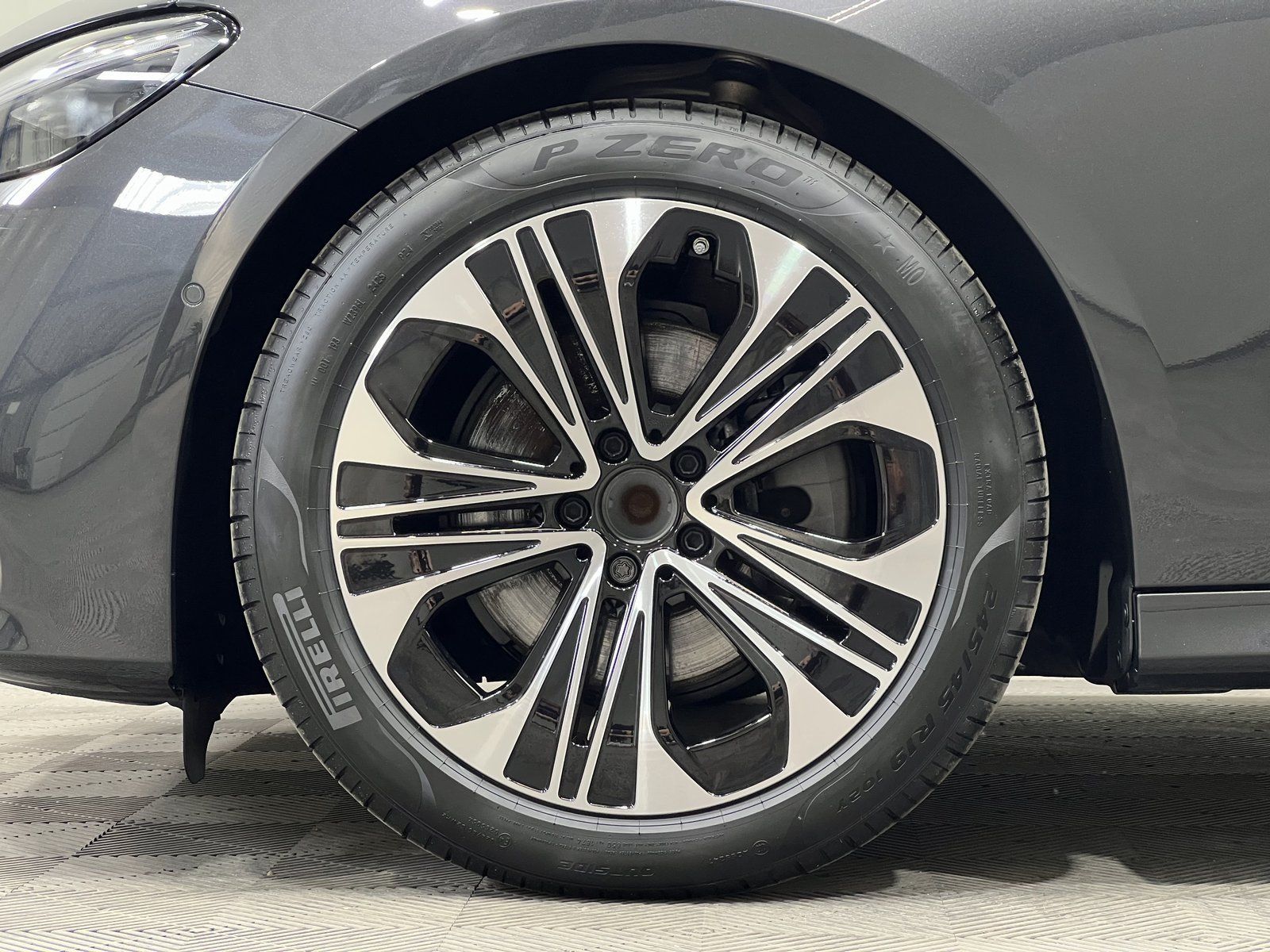 Mercedes-Benz E 220 d Avantgarde Advanced+Pano+Distronic+MJ26! imagem 3