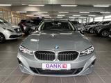 BMW 318 d Touring Driving Assistant+Harman Kardon - gebrauchte Kombis