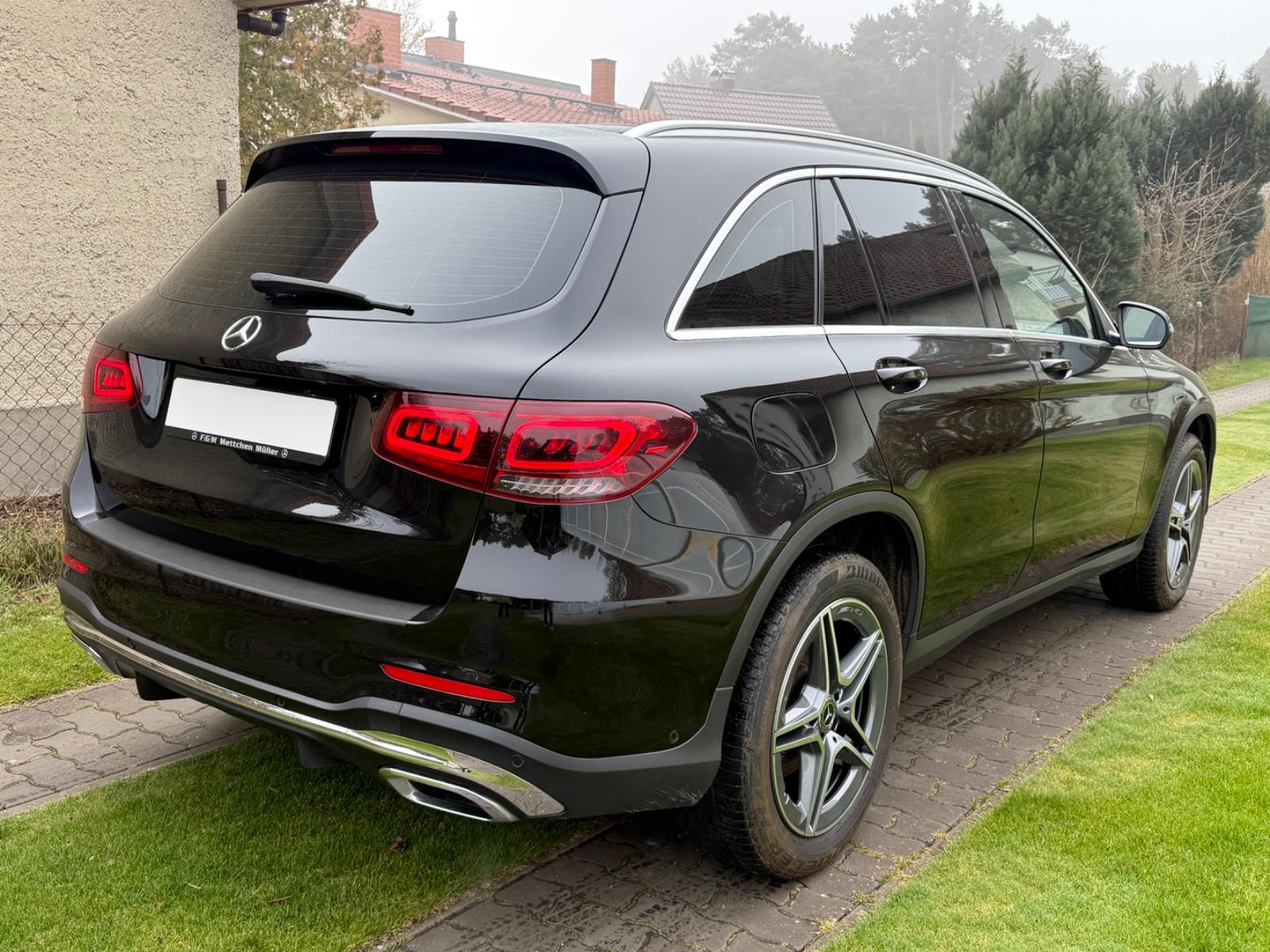 Mercedes-Benz GLC 300 4Matic AMG Line LED SH