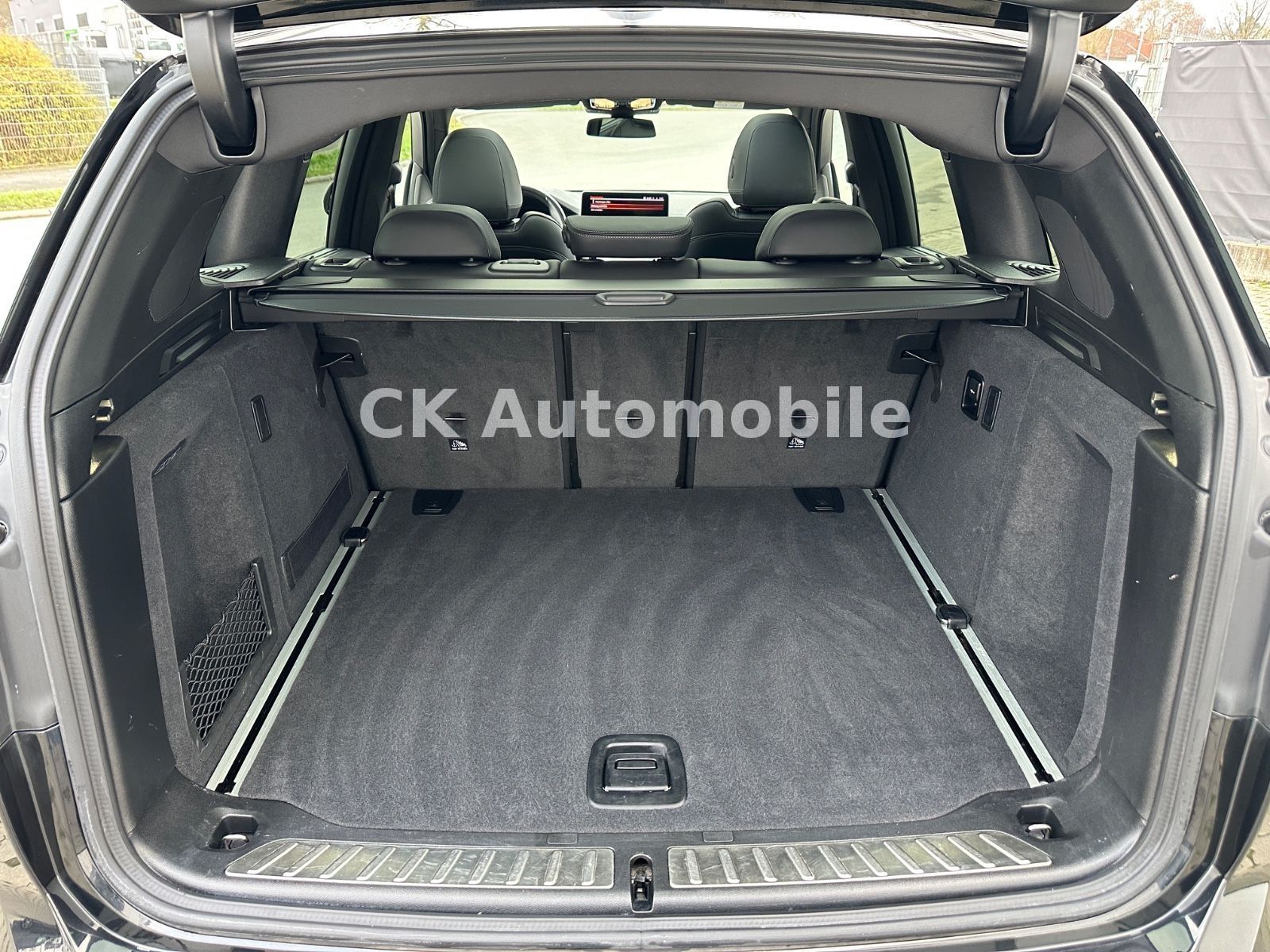 Fahrzeugabbildung BMW X3 xDrive30d M-Sport/Navi/Pano/LED/Kam/AHK