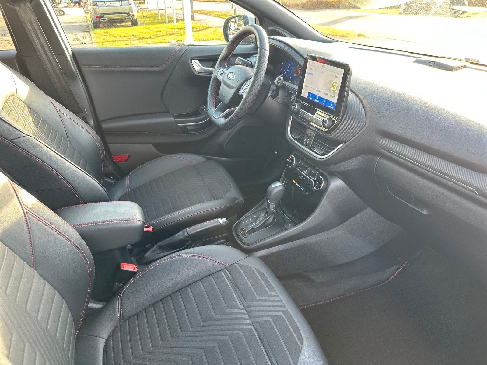 Fahrzeugabbildung Ford Puma ST-Line X, AHK ABNEHMBAR, WINTERPAKET