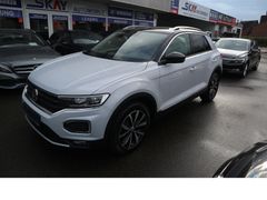 Fahrzeugabbildung Volkswagen T-Roc 4Motion 1hd Navi Tempo Panoo Scheckheftge