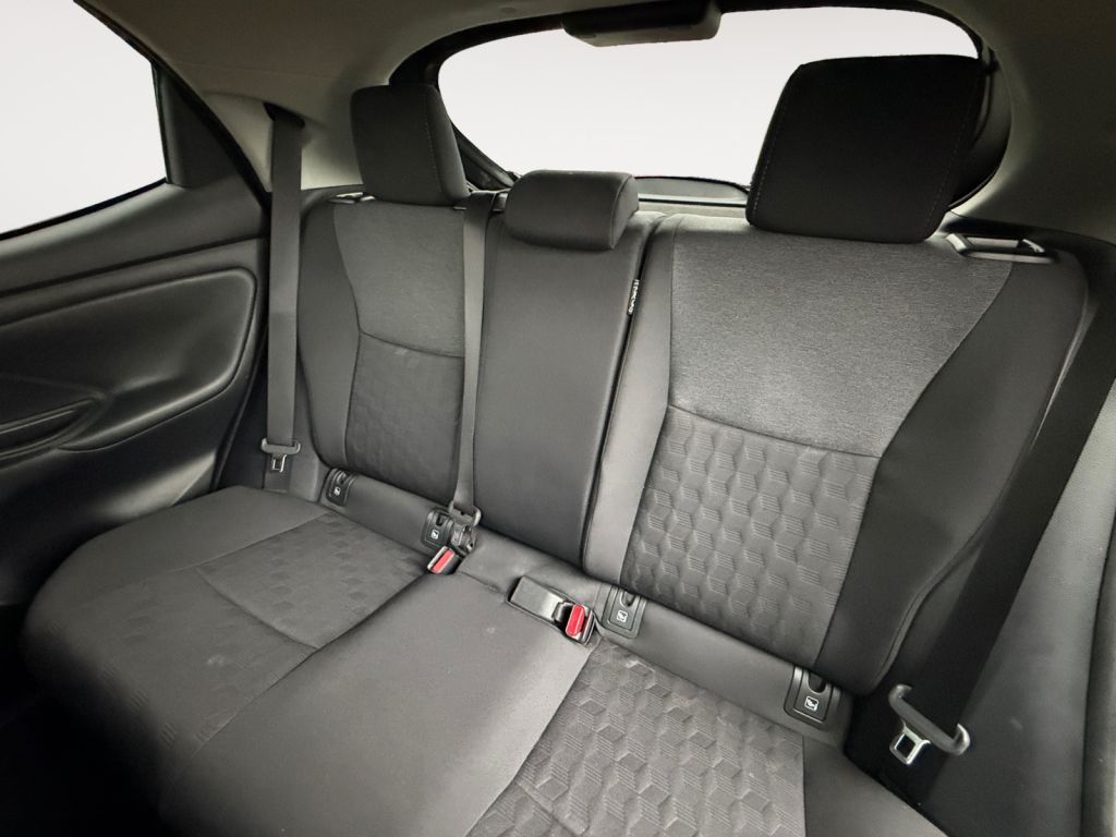 Fahrzeugabbildung Toyota Yaris Hybrid 116 1.5 VVT-i Team Deutschland