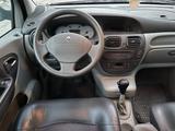 Renault Scenic Expression 2.0 ,Tüv neu - Renault Scenic Gebrauchtwagen in Frankfurt