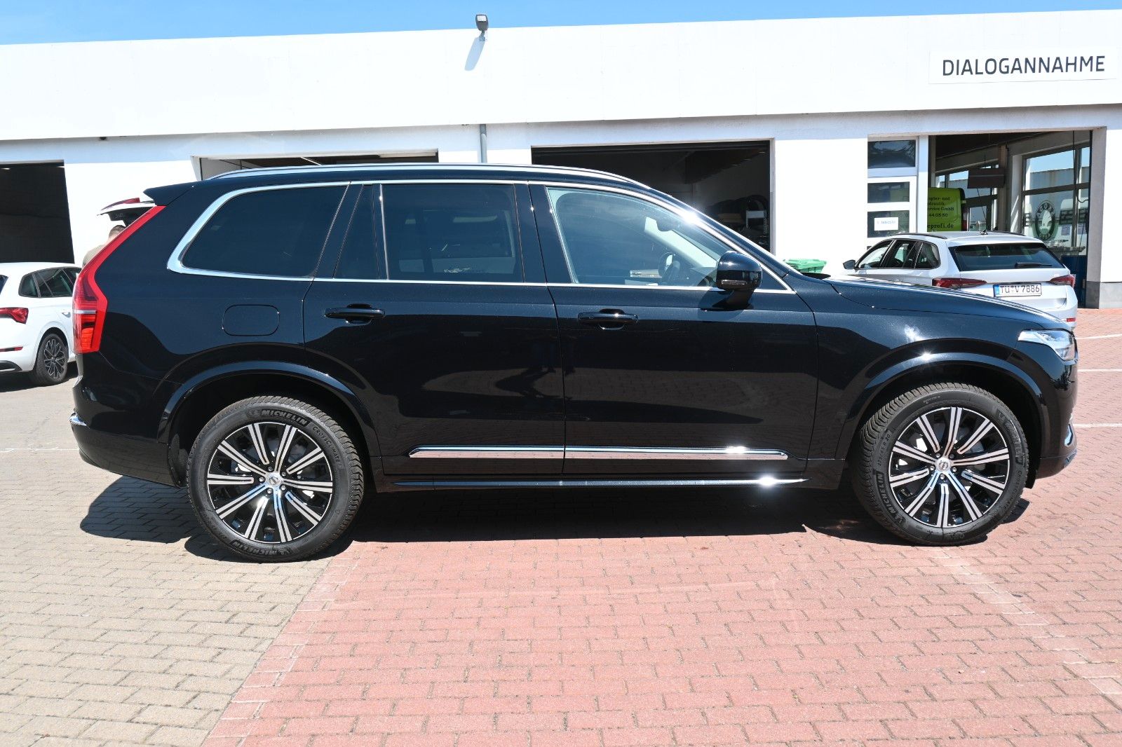 Fahrzeugabbildung Volvo XC90 B5 D AWD Plus Bright