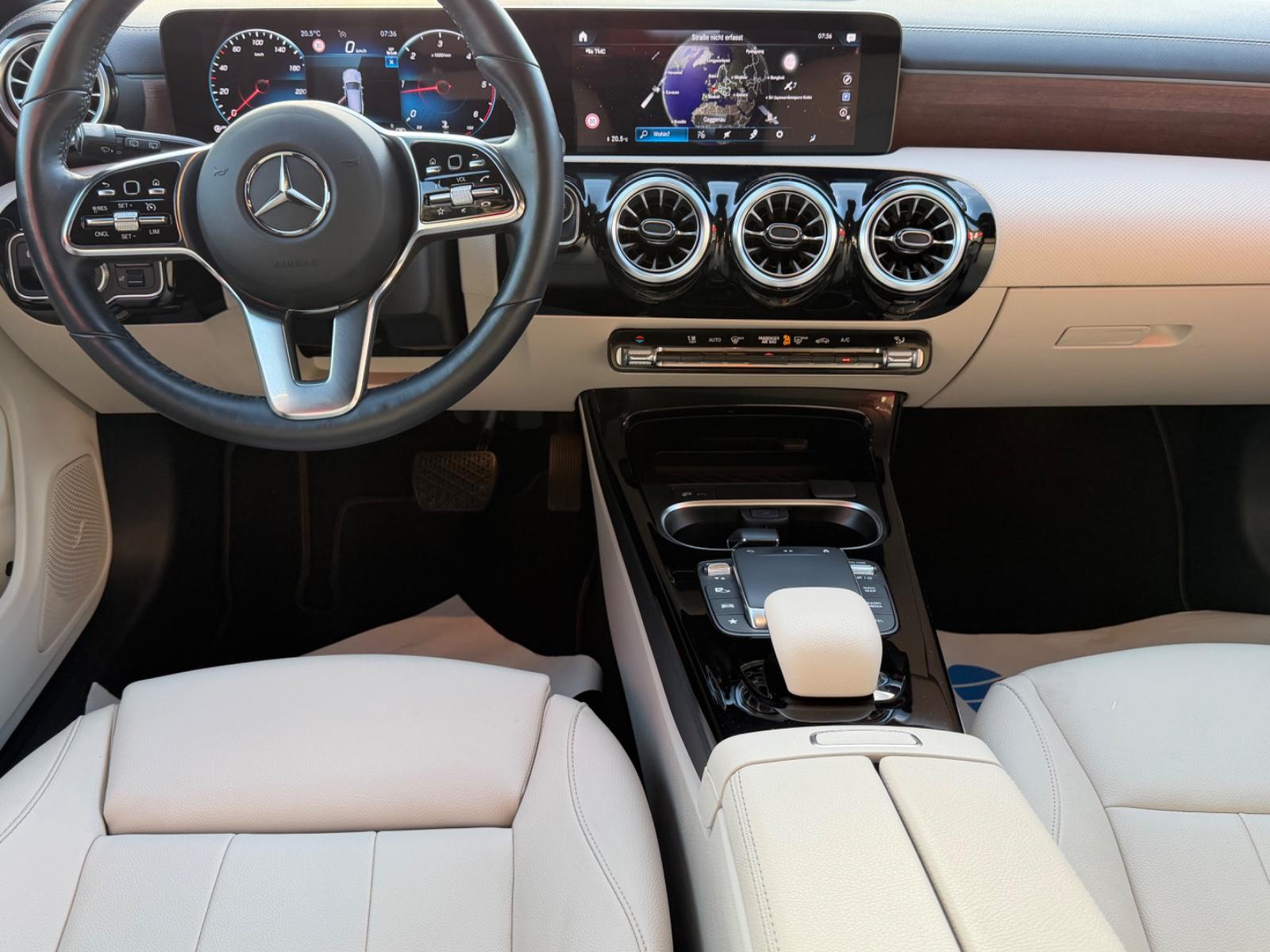 Mercedes-Benz CLA 220*RFK*Navi*Led* Sonderausst, миниатюра 11