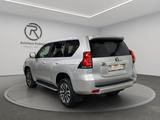 Toyota Land Cruiser 2.8 D4-D 4x4 Executive / Navi LED - silberne Toyota Land Cruiser