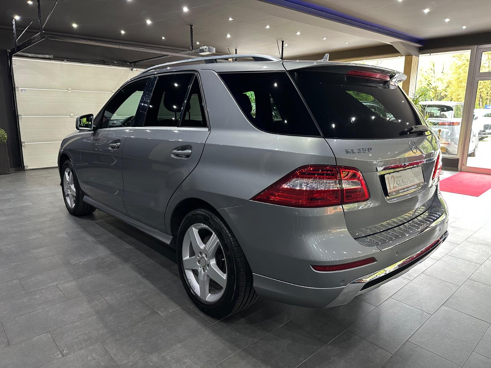 Mercedes-Benz ML 350 BlueTec 4Matic AMG Paket / Panorama/ EUR6