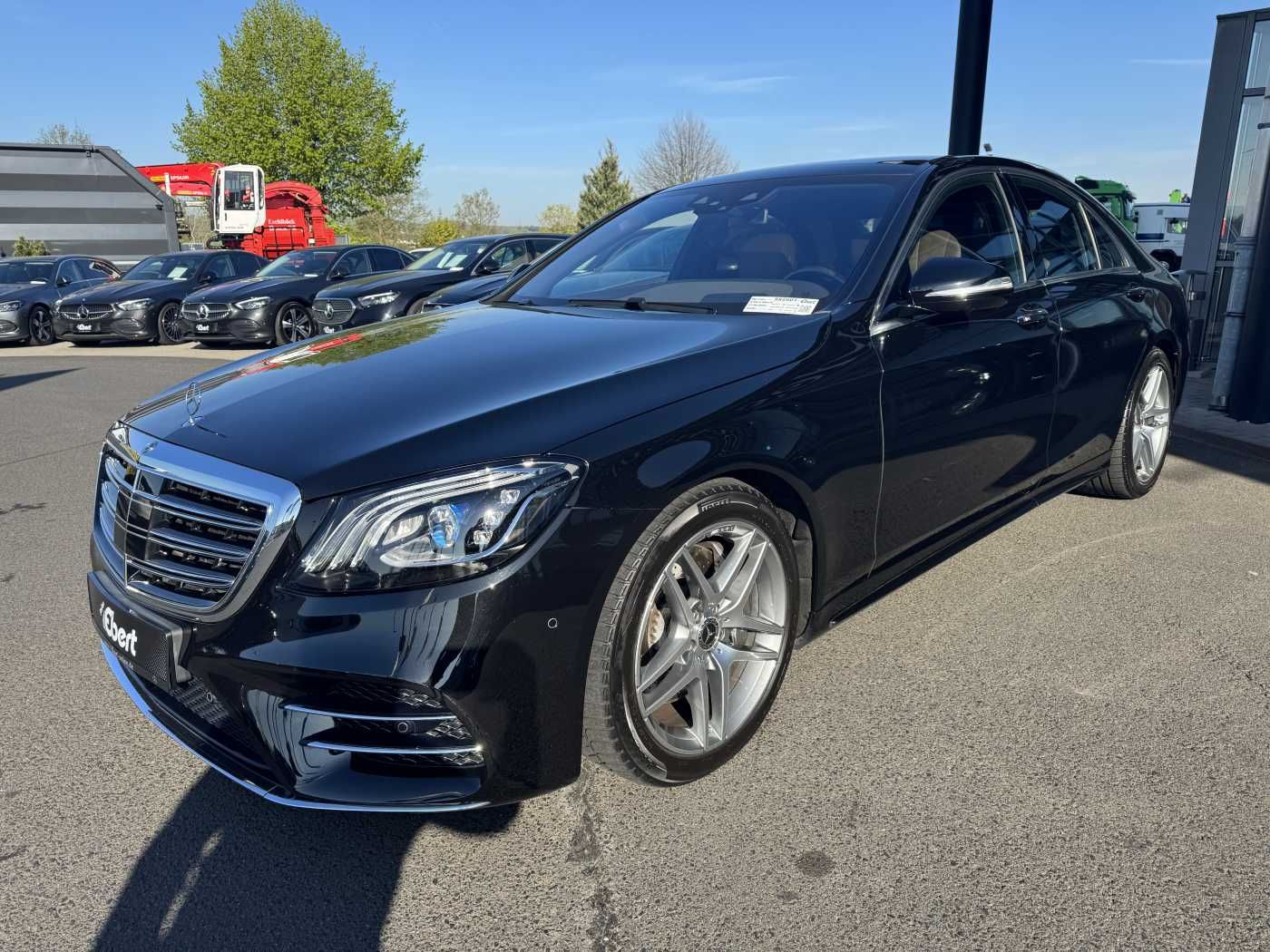 Fahrzeugabbildung Mercedes-Benz S 400d 4M AMG+Pano+Burm+Distr+Massage+ HUD