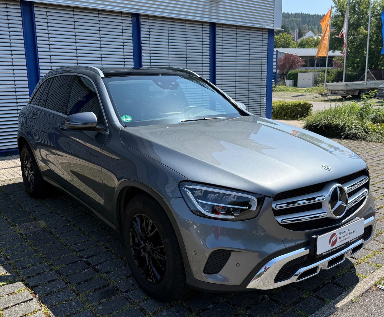 Mercedes-Benz GLC 220 d 4Matic/Pano/Navi/Kamera/LED
