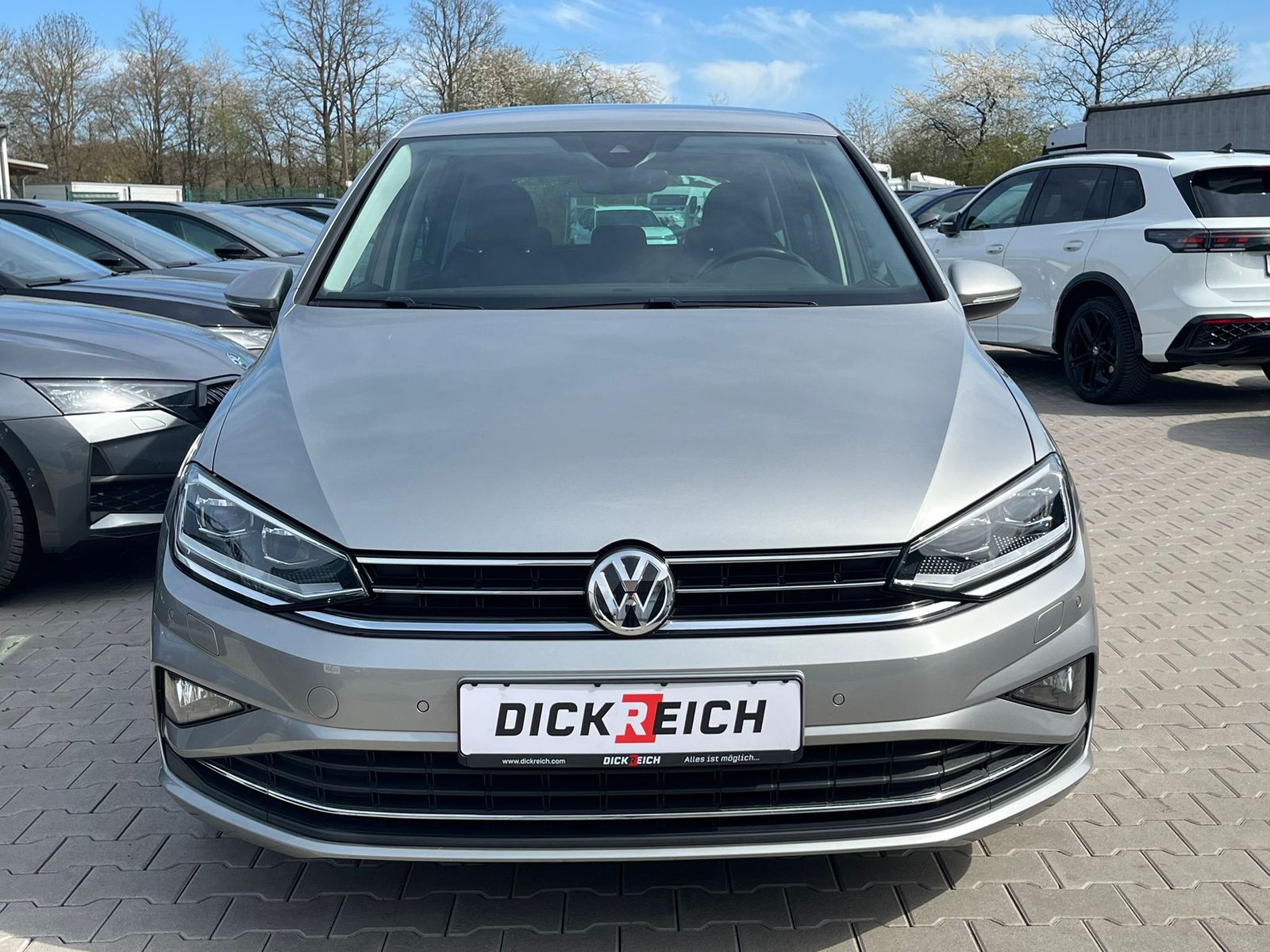 Fahrzeugabbildung Volkswagen Golf Sportsvan 1.5 TSI DSG Join LED*ACC*KAMERA
