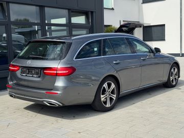 Mercedes E 220 - 5