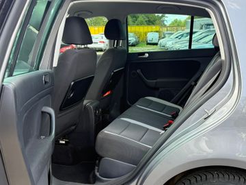 Volkswagen Golf - 10