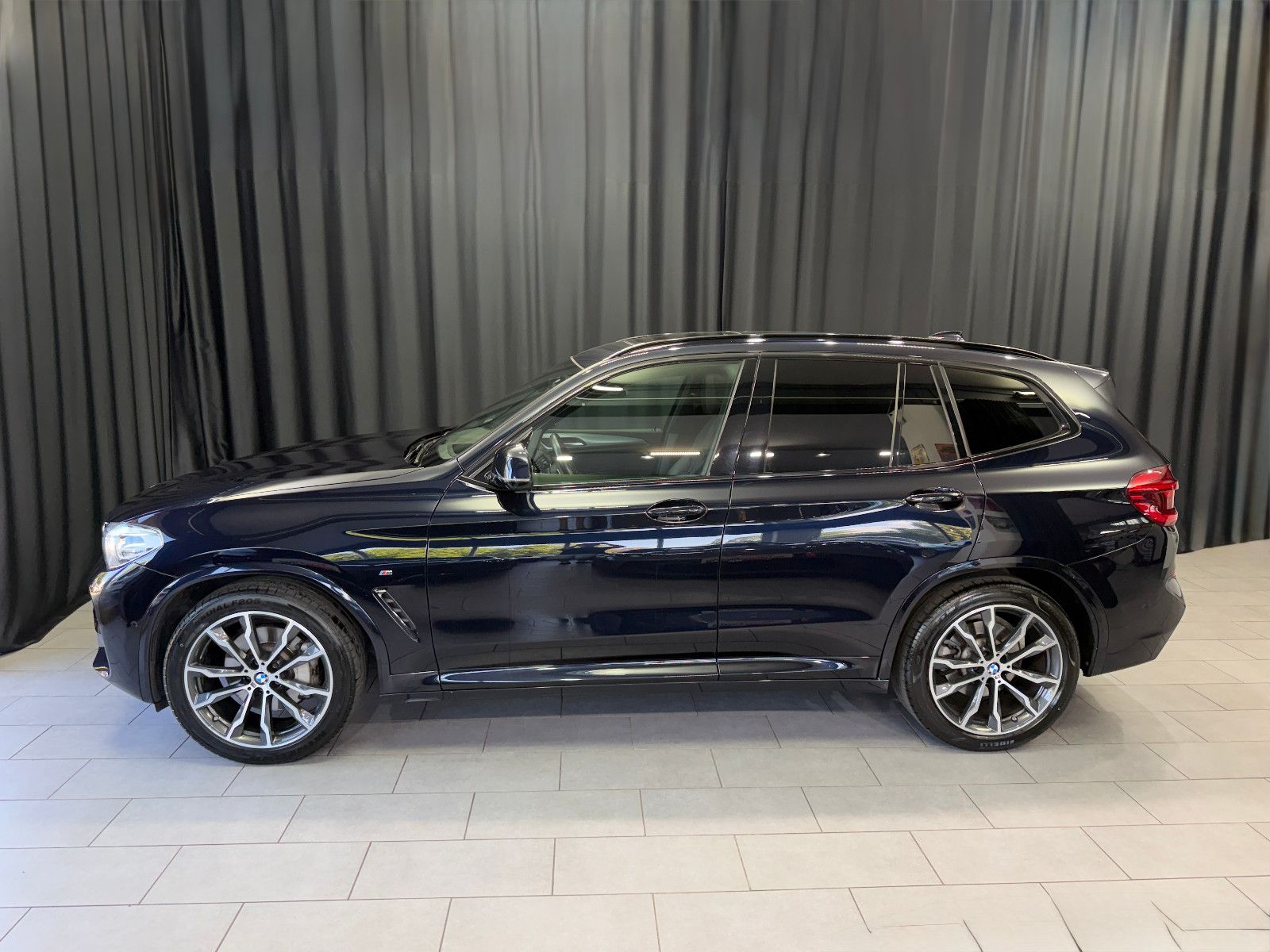 Fahrzeugabbildung BMW X3 xDrive 25 d M Sport |HiFi|AHK|HuD|PANO|ACC