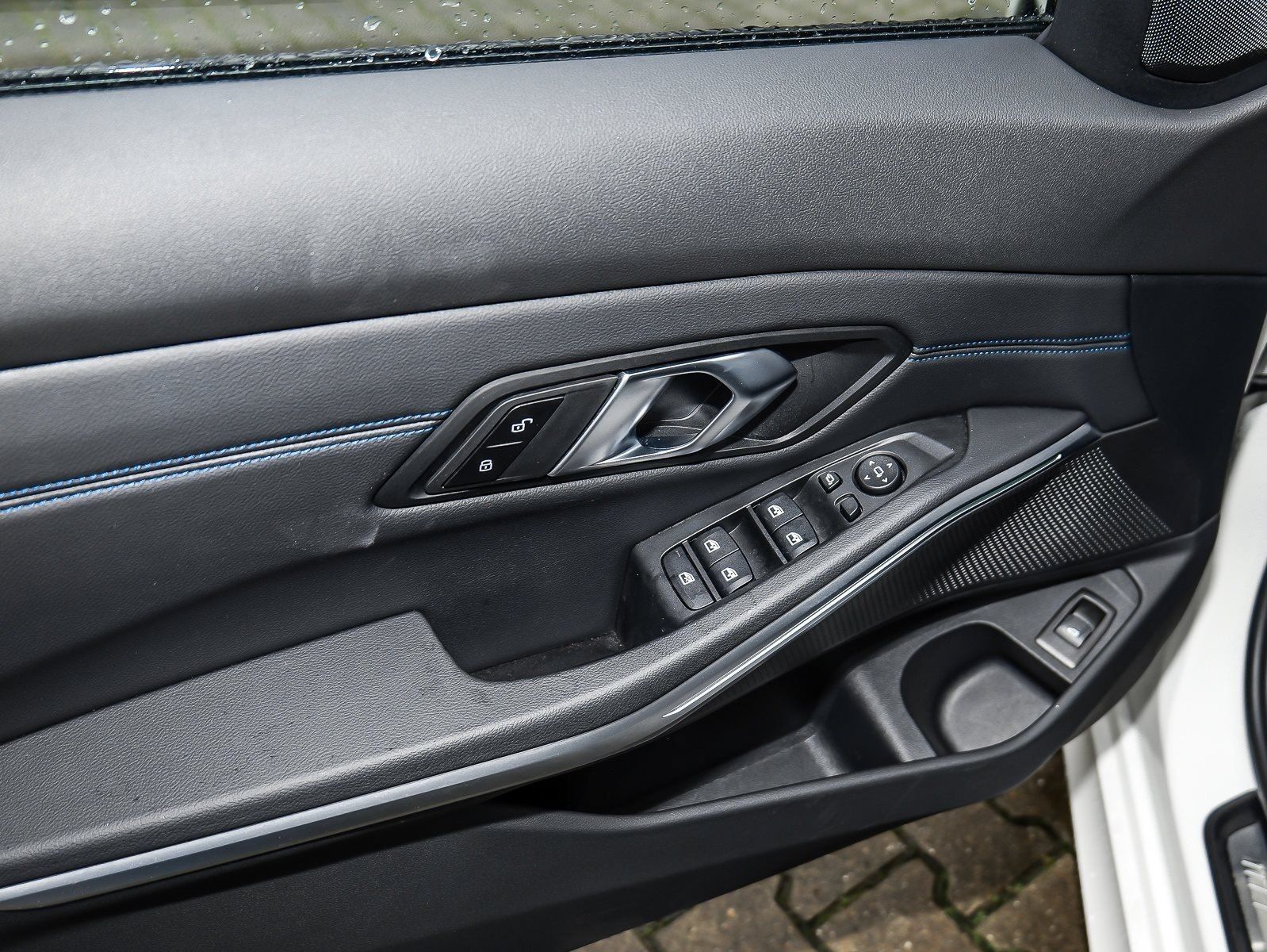 BMW 330 - Bild 18