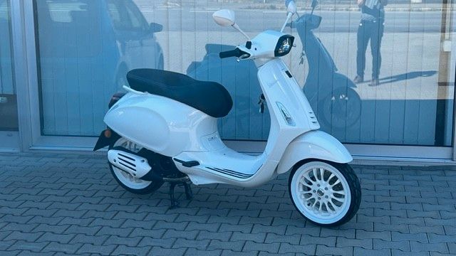 Vespa Sprint Sondermodell 125 ABS