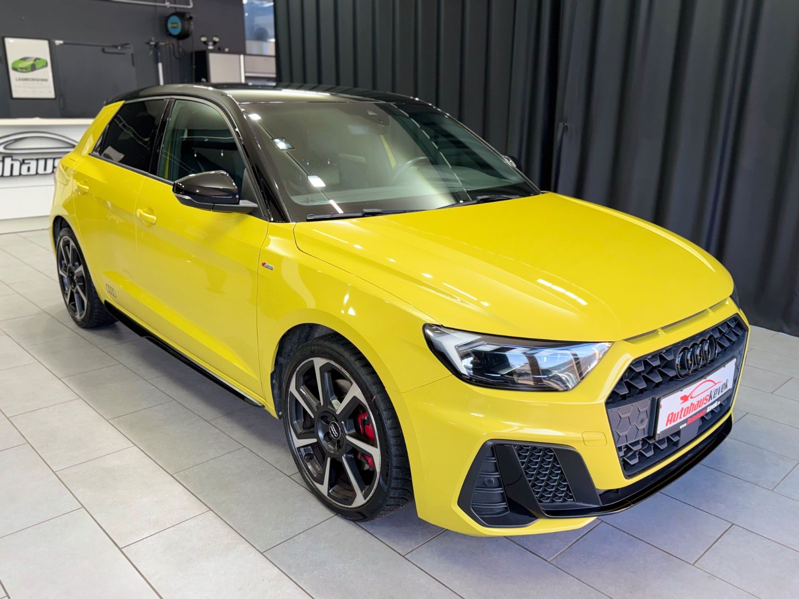 Fahrzeugabbildung Audi A1 Sportback 40 TFSI edition one|3xS-LINE|DSG|