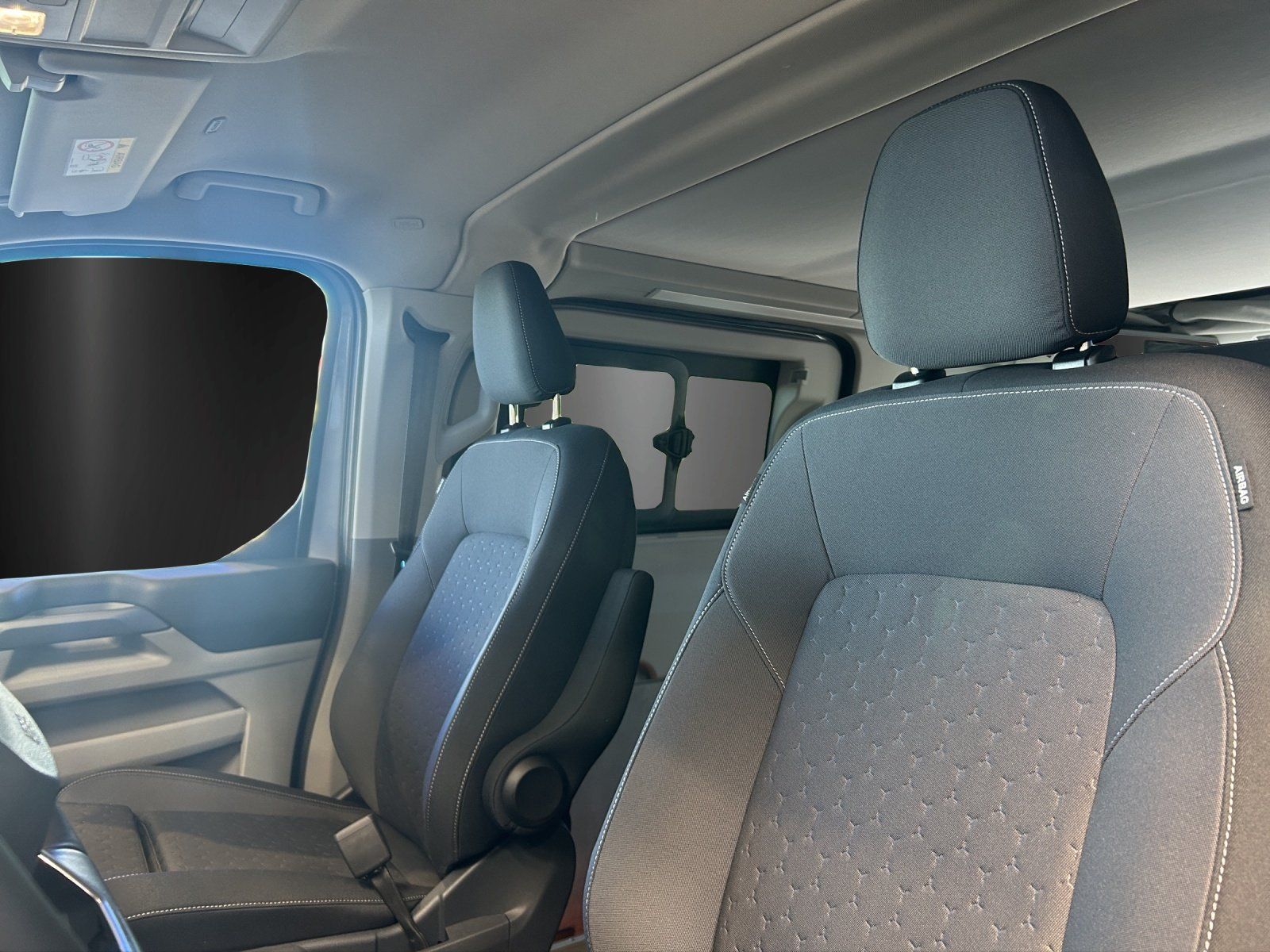 Fahrzeugabbildung Ford Ford Nugget 170PS Aufstelldach LED Kamera PDCv+h