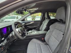 Fahrzeugabbildung Rafale Techno 1.2 E-TECH Hybrid 200 4Control adv