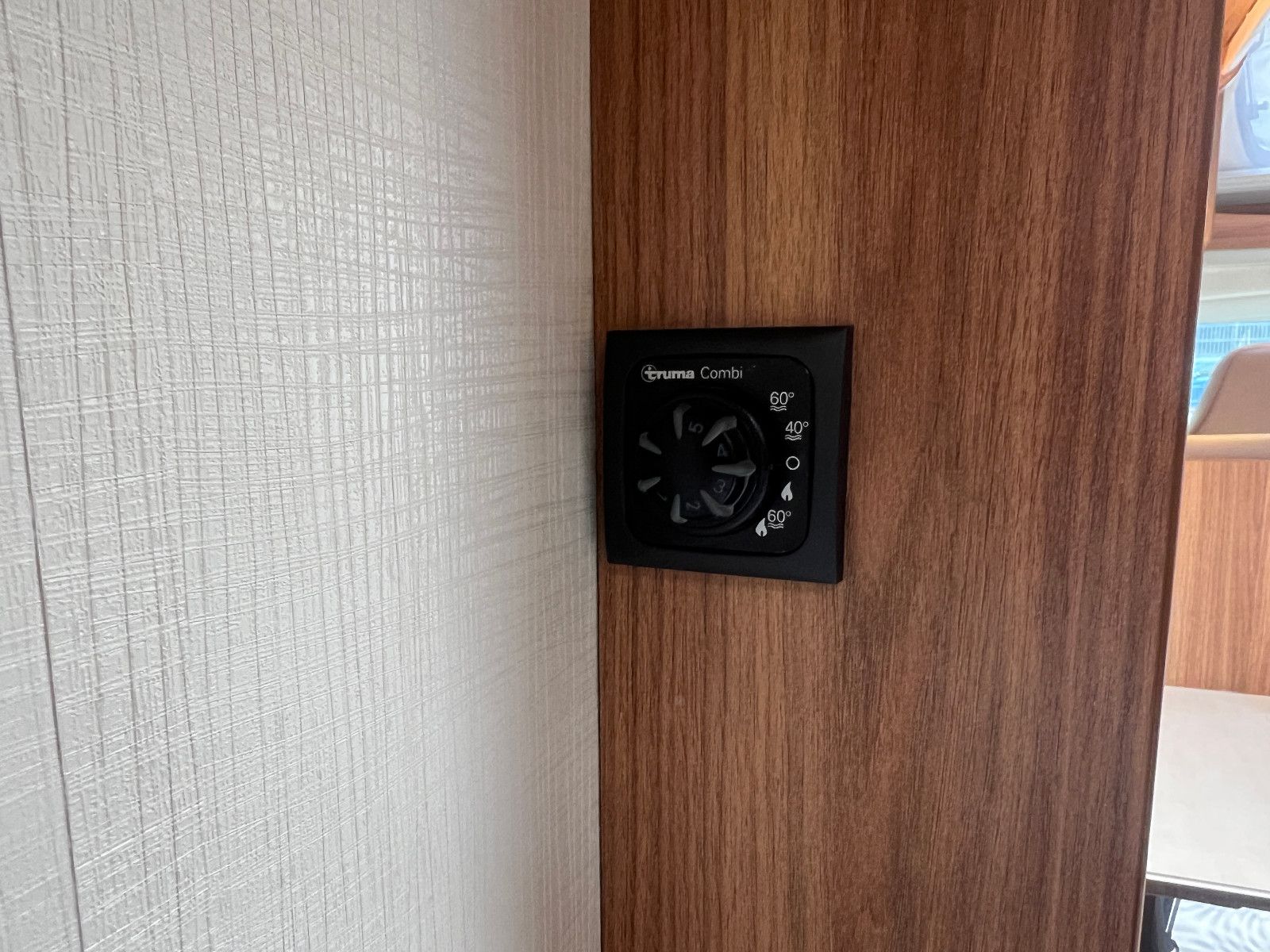 Fahrzeugabbildung Carado T 348 FIAT DUCATO 150 PS *1.HAND*DACHKLIMA*