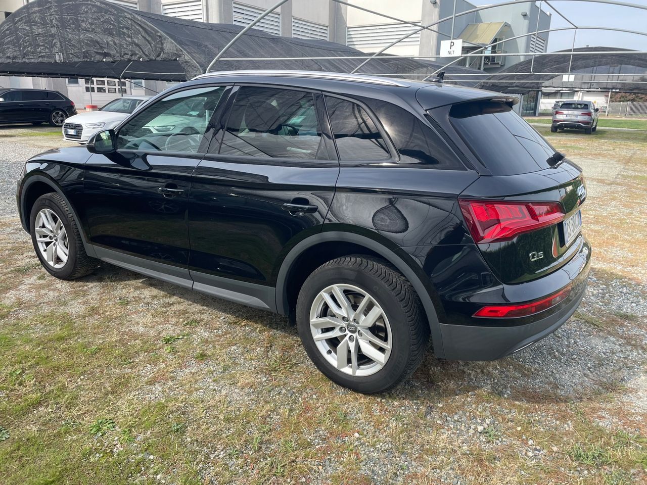 Audi Q5 40 TDI quattro S tronic Design/GARANZIA imagem 3