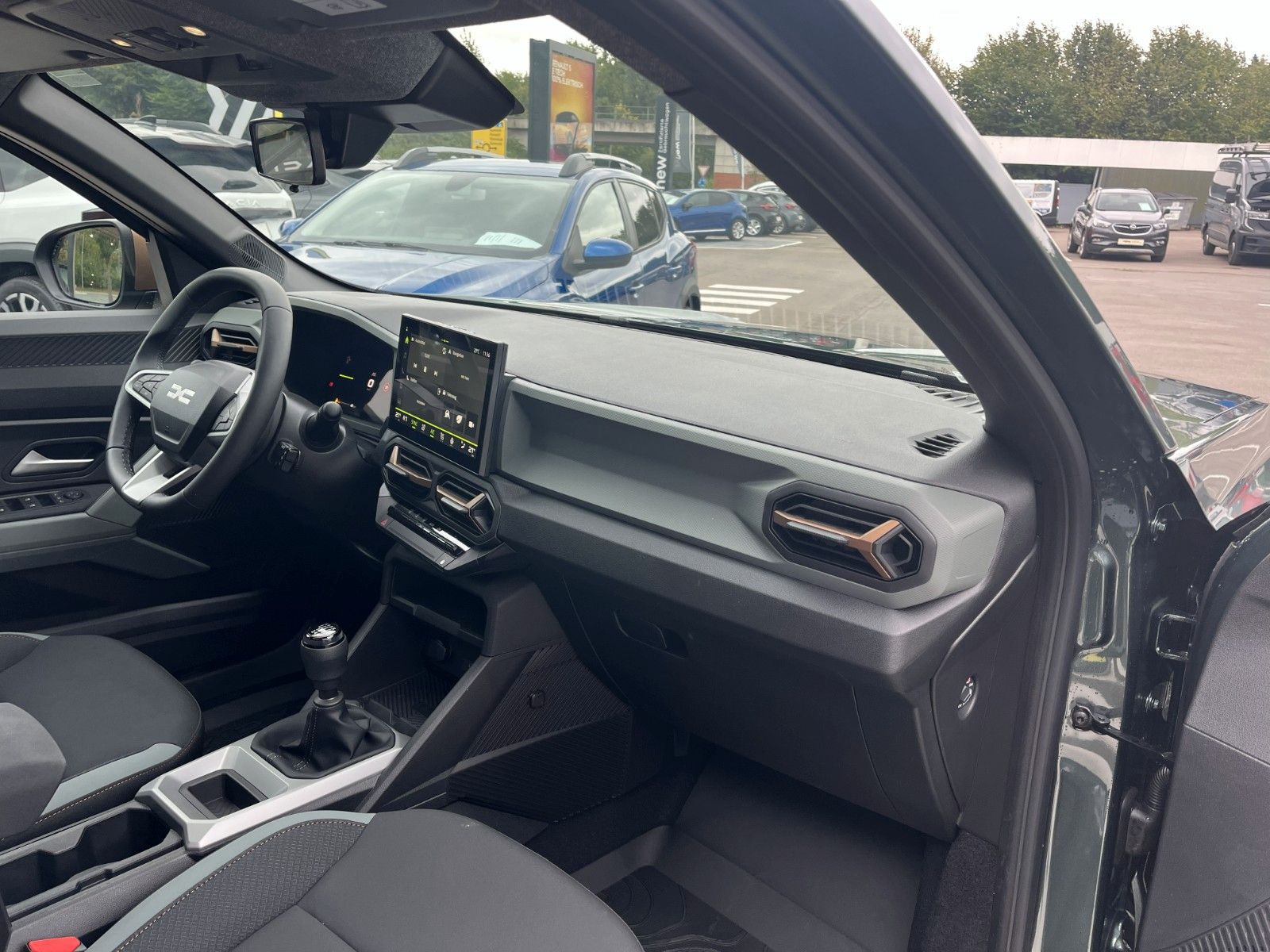 Fahrzeugabbildung Dacia Bigster Mild Hybrid 140 Extreme