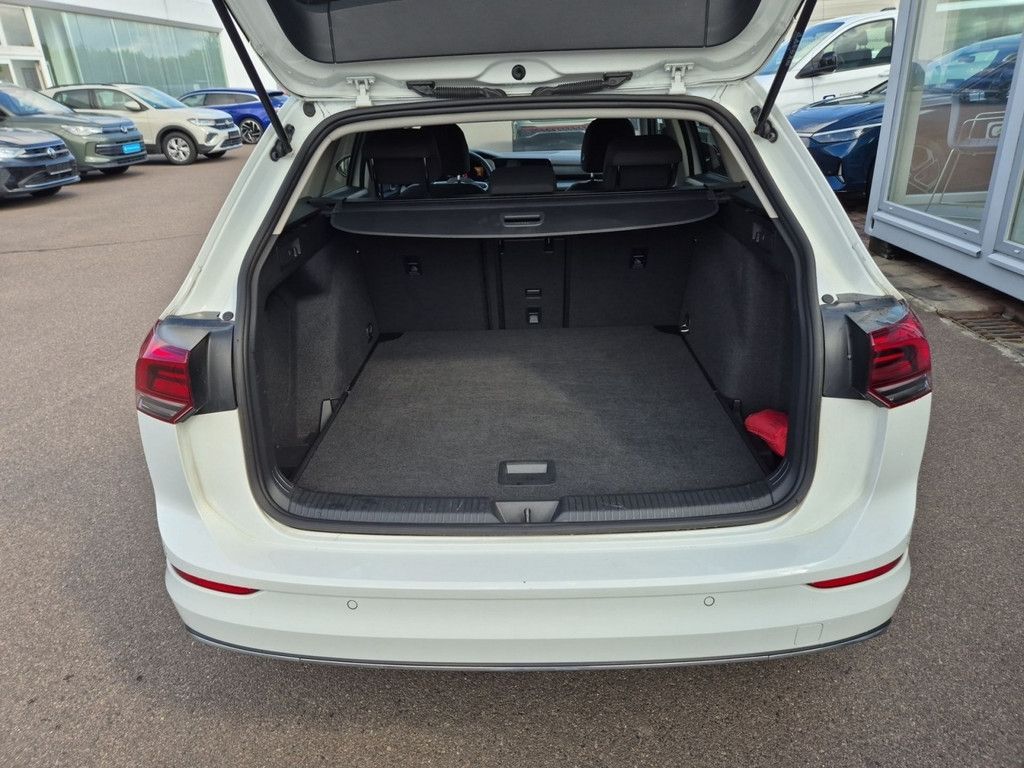 Golf VIII Variant 2.0 TDI Active *LED*NAVI*DAB*S