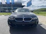 BMW 330e Limousine - BMW 330 Tageszulassungen