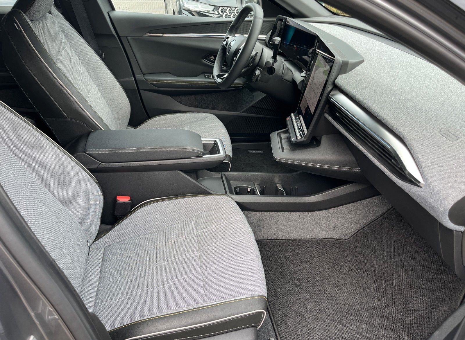 Renault Megane E-TECH - Bild 24