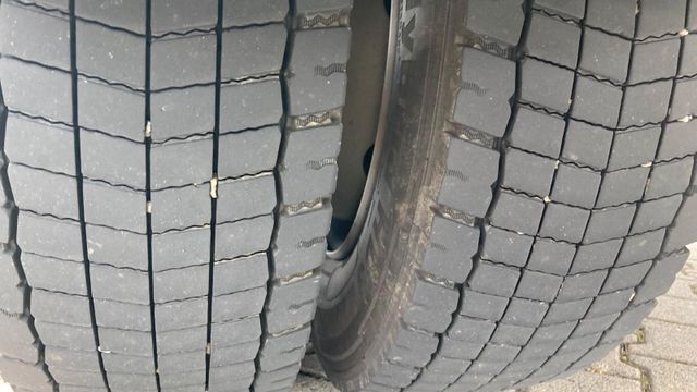 FL 12.240 Ladebordwand*Klima