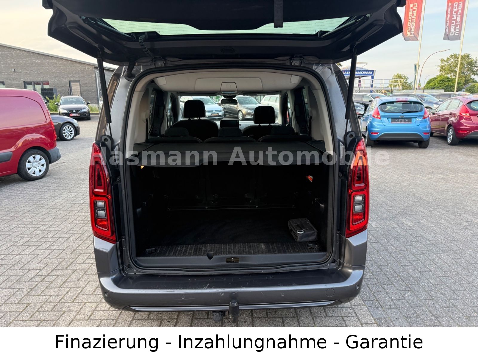 Combo Life E Innovation*5-SITZER*KLIMA*1.HAND*SC