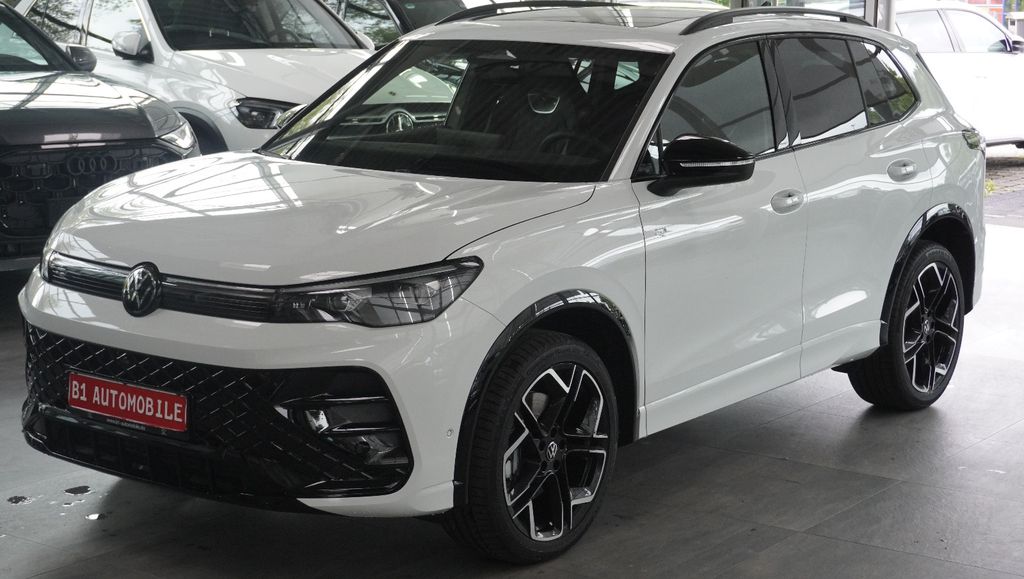 Volkswagen Tiguan 2.0 TDI 4M 2x R-Line*AHK*PANO*STHZ*SOFORT