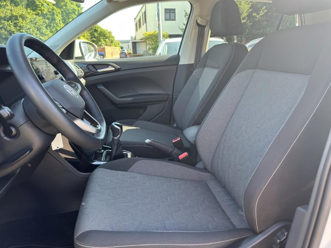 Fahrzeugabbildung Volkswagen T-Cross Life 1.0 TSI Life 70KW 5-Gang,Navi,GJR,