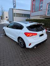 Ford Focus 2,3 EcoBoost ST Styling-Paket Auto ST ... - Ford Focus: ST Styling Paket