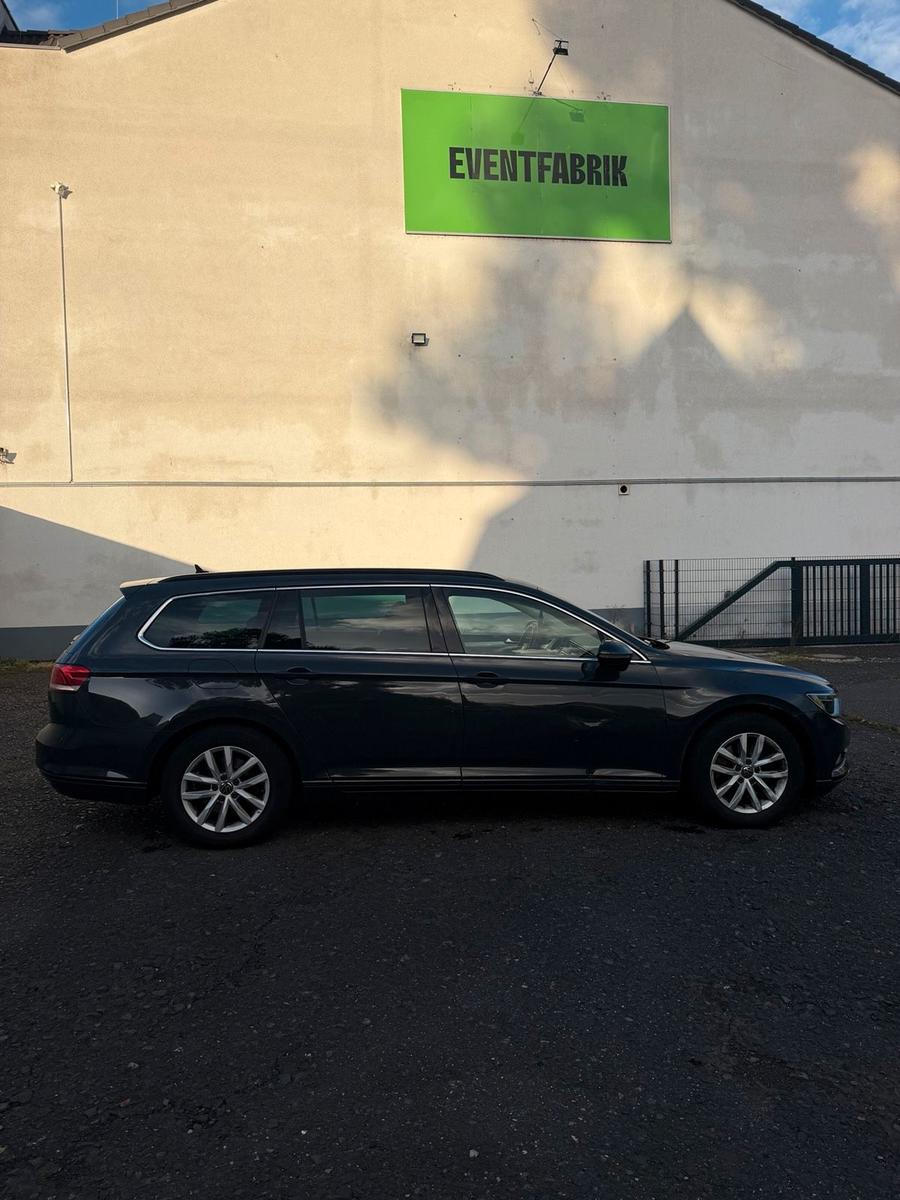 Volkswagen Passat 2015 — photo 7