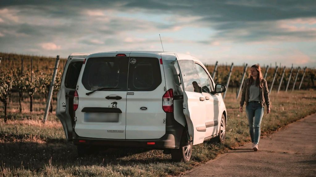 Image of Ford Courier