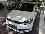 Volkswagen Touran BMT 1.5 TSI Highline LED SR&WR Kam Nav SH - Volkswagen Touran aus 2020