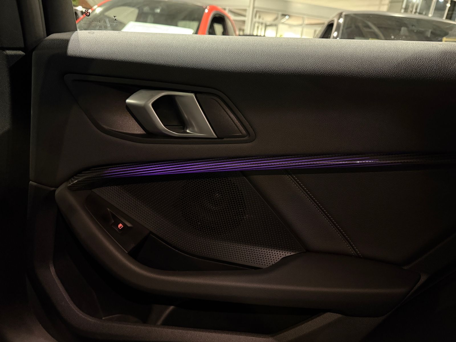 Fahrzeugabbildung BMW 120 i Advantage PANO AHK LED NAVI