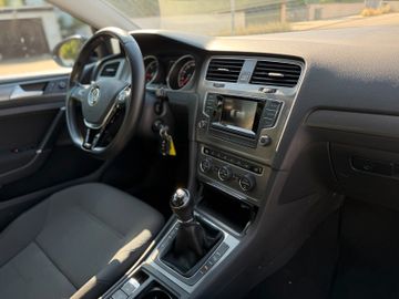 Volkswagen Golf - 4