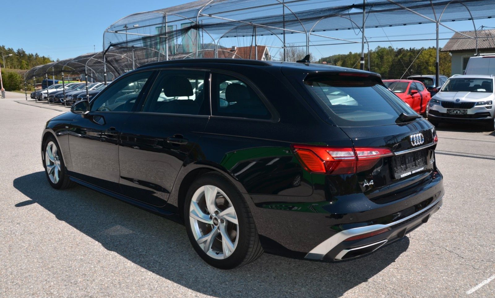 Audi A4 Avant 30 TDI S-line S-tronic LED EXP:32.440.- imagem 3