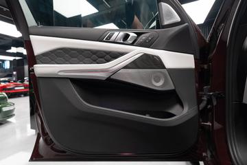2023 BMW X5 M — миниатюра 11