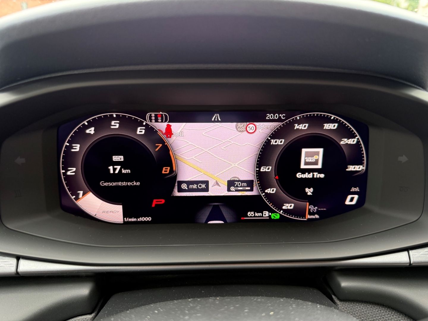 Fahrzeugabbildung CUPRA Terramar 2.0 TSI 4drive VZ HUD AD Pano Navi LED