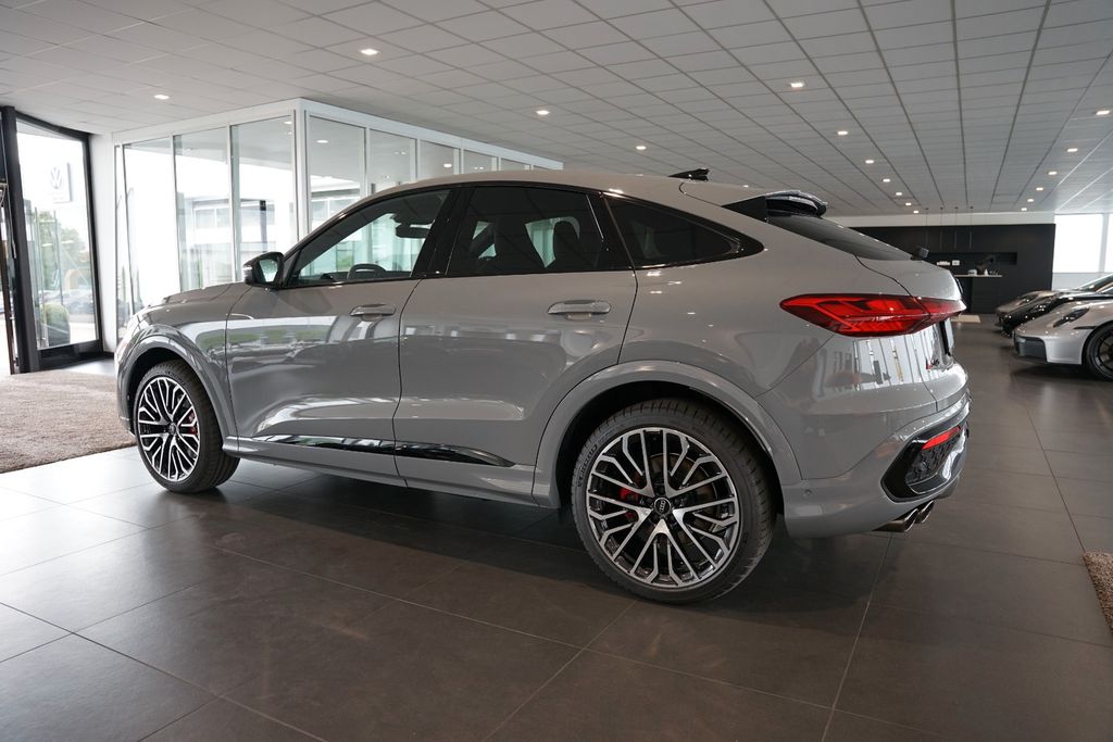 AUDI SQ5 Sportback TFSI | Pano | Carbon | Tech pro AUDI SQ5 Sportback TFSI | Pano | Carbon | Tech pro