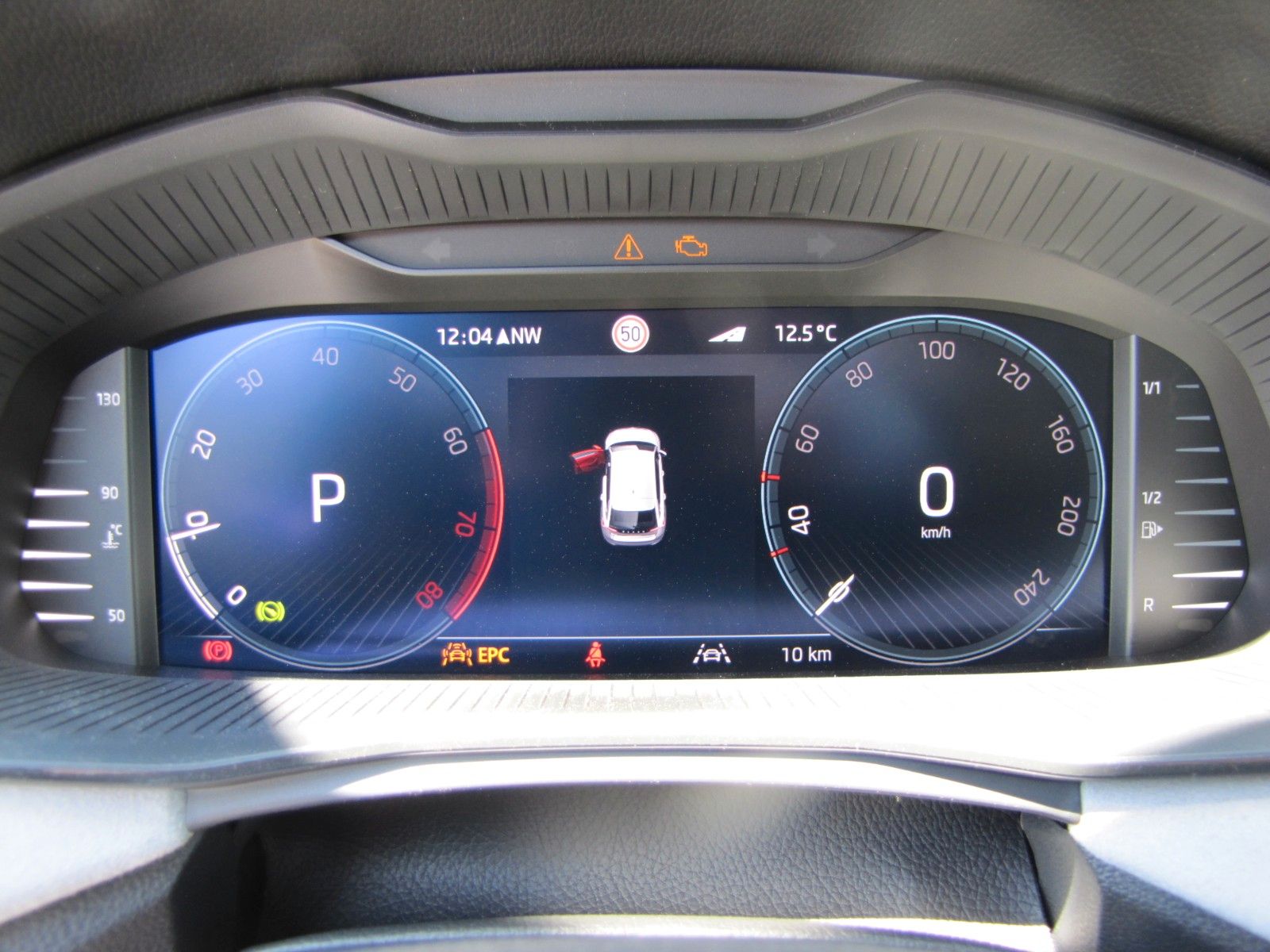 Fahrzeugabbildung SKODA Scala Tour 1.5l TSI 150PS 7-Gang DSG